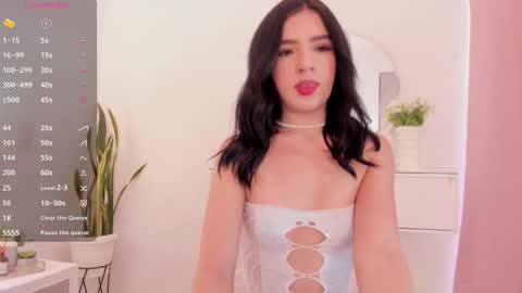 Snapshot of amberlowell chatting on February 23, 2025, 8:44 pm Amber online show from February 23, 2025, 8:44 pm