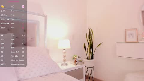 Snapshot of amberlowell chatting on February 25, 2025, 12:47 am Amber online show from February 25, 2025, 12:47 am