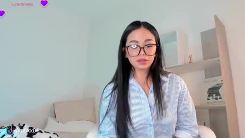 Amber online show from October 8, 2025, 8:28 pm