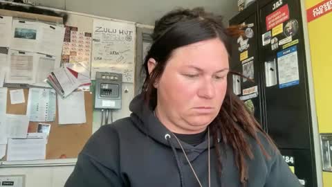 ambermoss7 online show from April 21, 2026, 6:34 pm