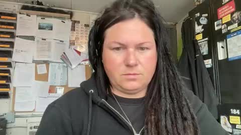ambermoss7 online show from April 22, 2026, 5:47 pm