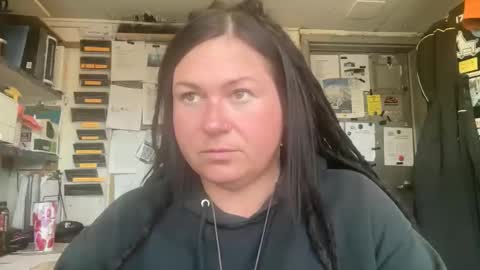ambermoss7 online show from April 28, 2026, 10:15 pm
