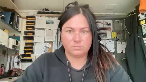 ambermoss7 online show from April 29, 2026, 5:41 pm