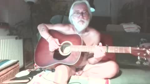 Snapshot of amberr11 chatting on July 31, 2026, 11:04 pm Amberr11 online show from July 31, 2026, 11:04 pm