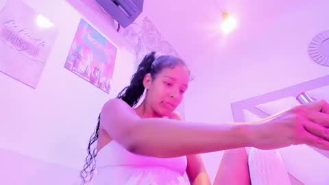 Snapshot of amberr_sweet_ chatting on November 22, 2025, 9:25 pm Amberr Sweet online show from November 22, 2025, 9:25 pm