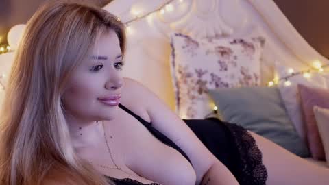 Snapshot of amberseyes chatting on December 30, 2024, 9:59 am Amberseyes online show from December 30, 2024, 9:59 am