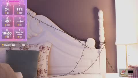 Snapshot of amberseyes chatting on January 11, 2025, 2:15 pm Amberseyes online show from January 11, 2025, 2:15 pm