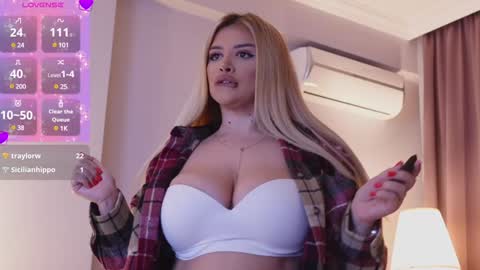 Snapshot of amberseyes chatting on February 5, 2025, 5:52 am Amberseyes online show from February 5, 2025, 5:52 am