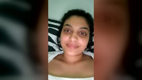 Snapshot of ambralong chatting on July 30, 2026, 11:42 am Ambra-Long online show from July 30, 2026, 11:42 am