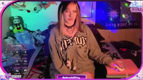 Snapshot of ambrosiakitty chatting on May 8, 2026, 7:57 am Ambrosia online show from May 8, 2026, 7:57 am