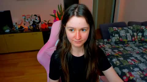 Snapshot of ameli_moon chatting on June 2, 2026, 5:37 pm Eileen online show from June 2, 2026, 5:37 pm