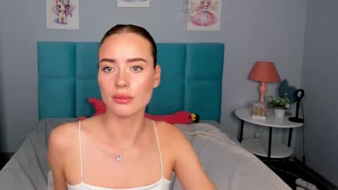 Snapshot of ameli_povilainn chatting on September 15, 2025, 10:48 am Ameli online show from September 15, 2025, 10:48 am