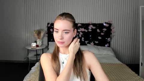 Snapshot of ameli_povilainn chatting on November 28, 2025, 11:35 am Ameli online show from November 28, 2025, 11:35 am