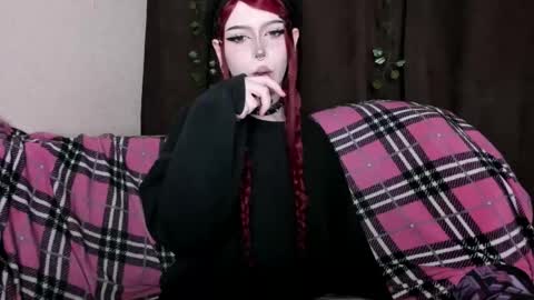 Amelia online show from April 22, 2026, 4:52 pm