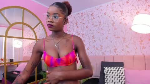 Amelia Adams online show from February 25, 2025, 7:14 pm