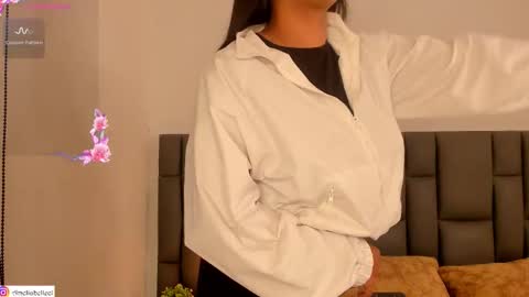 Amelia  online show from March 11, 2026, 11:49 am