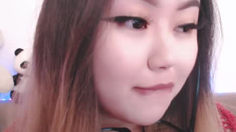 Amelia online show from April 19, 2026, 2:05 pm