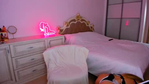 Snapshot of ameliablondd chatting on April 4, 2026, 2:54 am Ameli online show from April 4, 2026, 2:54 am