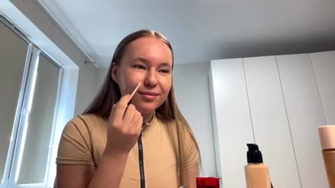 Snapshot of ameliachittester chatting on June 21, 2026, 11:57 am I am Amelie ntmu Lets hit 10 Thumbs Up together online show from June 21, 2026, 11:57 am
