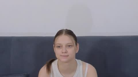 5th day here my name Jennie online show from February 19, 2026, 10:06 pm