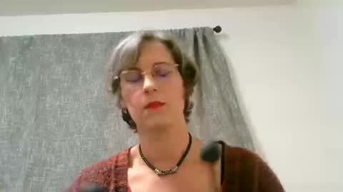 Snapshot of ameliaishka chatting on October 11, 2025, 2:11 am Ameliaishka online show from October 11, 2025, 2:11 am