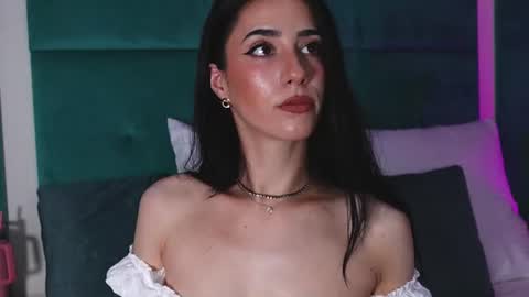 AmeliaJune online show from June 10, 2026, 9:25 pm