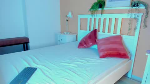 Snapshot of amelialaurent_ chatting on June 26, 2026, 7:51 pm amelialaurent_ online show from June 26, 2026, 7:51 pm