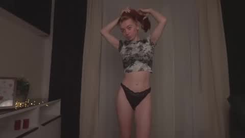 Snapshot of ameliamber0 chatting on February 8, 2025, 6:33 pm Amelia online show from February 8, 2025, 6:33 pm