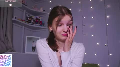 Snapshot of ameliami chatting on June 4, 2026, 7:25 am Amelia online show from June 4, 2026, 7:25 am