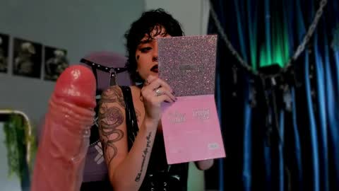 Amelianaughty  online show from May 1, 2026, 3:27 pm