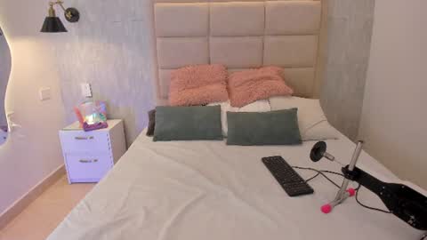 Snapshot of ameliarossii chatting on July 19, 2026, 4:38 am Amelia online show from July 19, 2026, 4:38 am