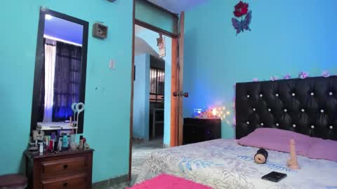 ameliasexdoll online show from March 4, 2026, 7:20 pm