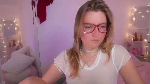 Snapshot of ameliasweety69 chatting on February 23, 2025, 7:38 pm Amelia online show from February 23, 2025, 7:38 pm