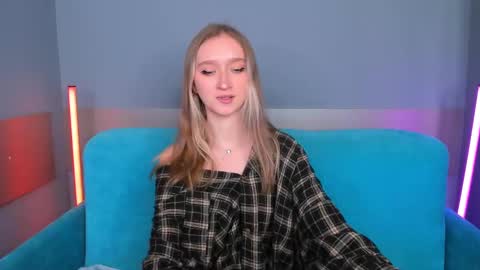 ameliawise online show from January 18, 2025, 12:35 am