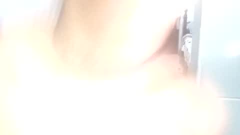 amelie brown online show from January 18, 2025, 5:41 am