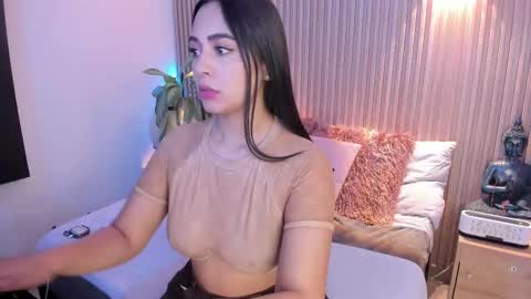 Snapshot of amelie_x chatting on September 23, 2025, 12:08 pm Amelie online show from September 23, 2025, 12:08 pm