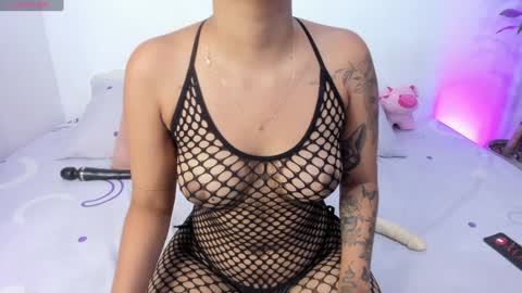 Snapshot of amelieburns18 chatting on January 16, 2025, 12:34 am Amelie online show from January 16, 2025, 12:34 am