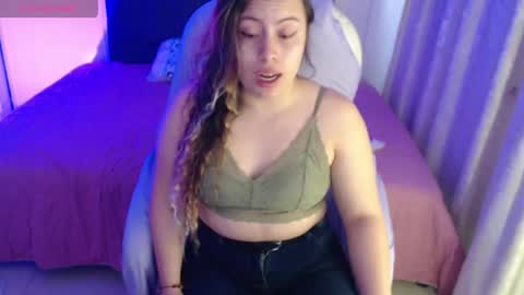 Amelie  online show from April 26, 2026, 2:48 pm