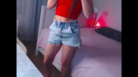 amelinamersi online show from September 11, 2025, 5:13 pm