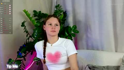 Snapshot of ameliroyse chatting on September 11, 2025, 6:19 pm AmeliRoyse online show from September 11, 2025, 6:19 pm