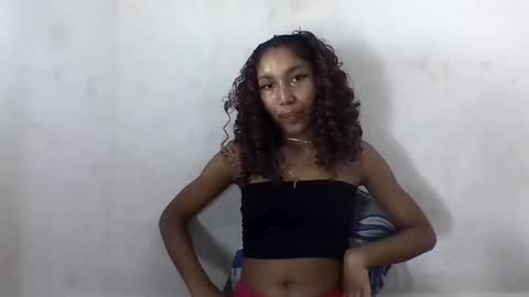 amelisy20005 online show from April 27, 2026, 5:33 pm