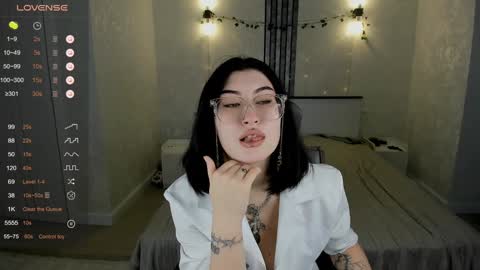 Aylin  online show from January 22, 2025, 5:06 pm
