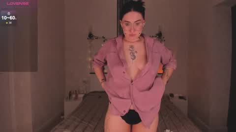 Aylin  online show from February 24, 2025, 12:37 pm