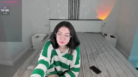 Aylin  online show from February 27, 2025, 5:02 am