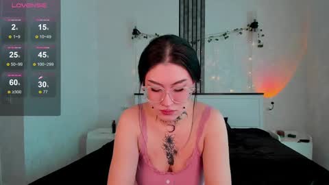 Aylin  online show from March 5, 2025, 5:18 am