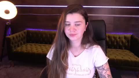 amellymillyy online show from September 23, 2025, 12:52 pm