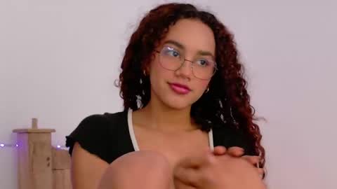 Amely  online show from May 1, 2026, 6:34 pm