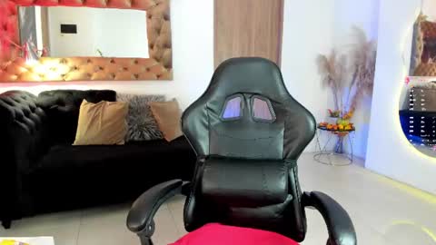          online show from July 28, 2026, 12:59 pm