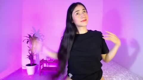 Snapshot of amelycaro chatting on January 29, 2025, 5:09 am Amely online show from January 29, 2025, 5:09 am