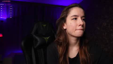 Amy  online show from March 1, 2025, 3:32 am